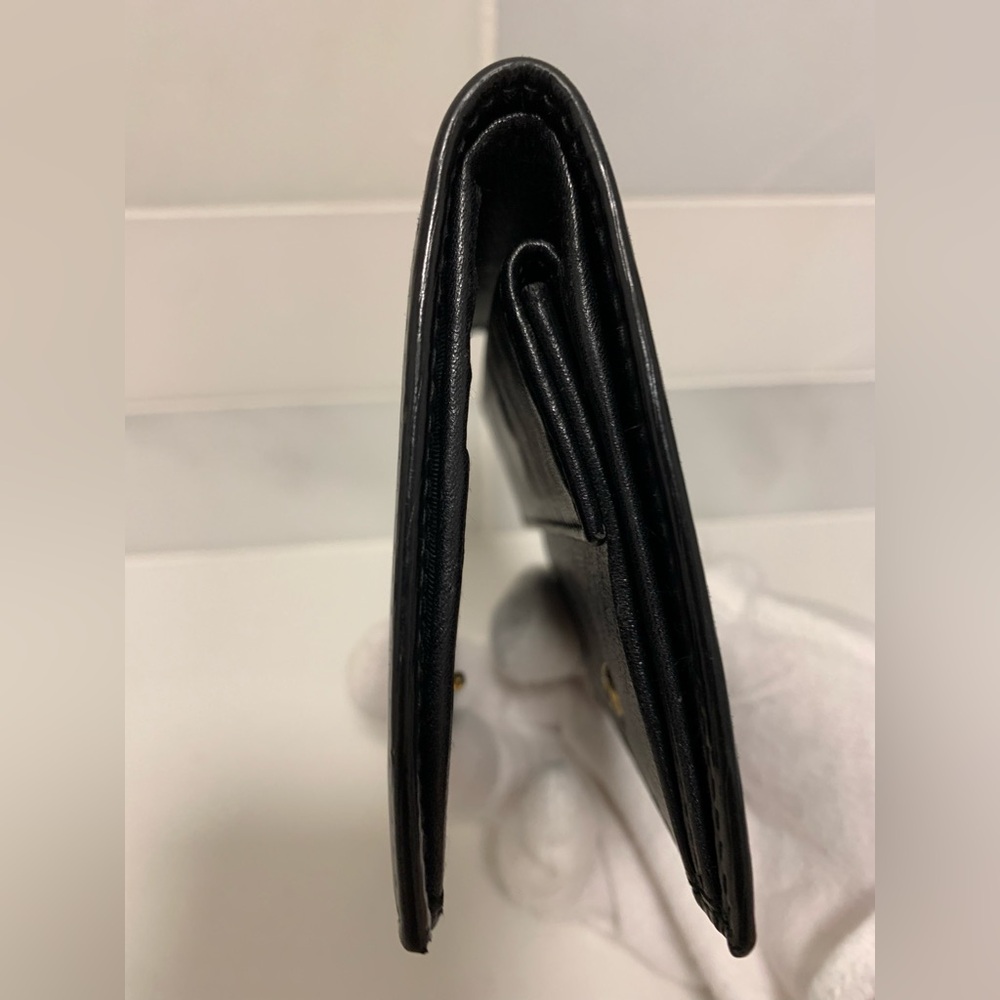 Authentic PRADA Wallet - Picture 3 of 9